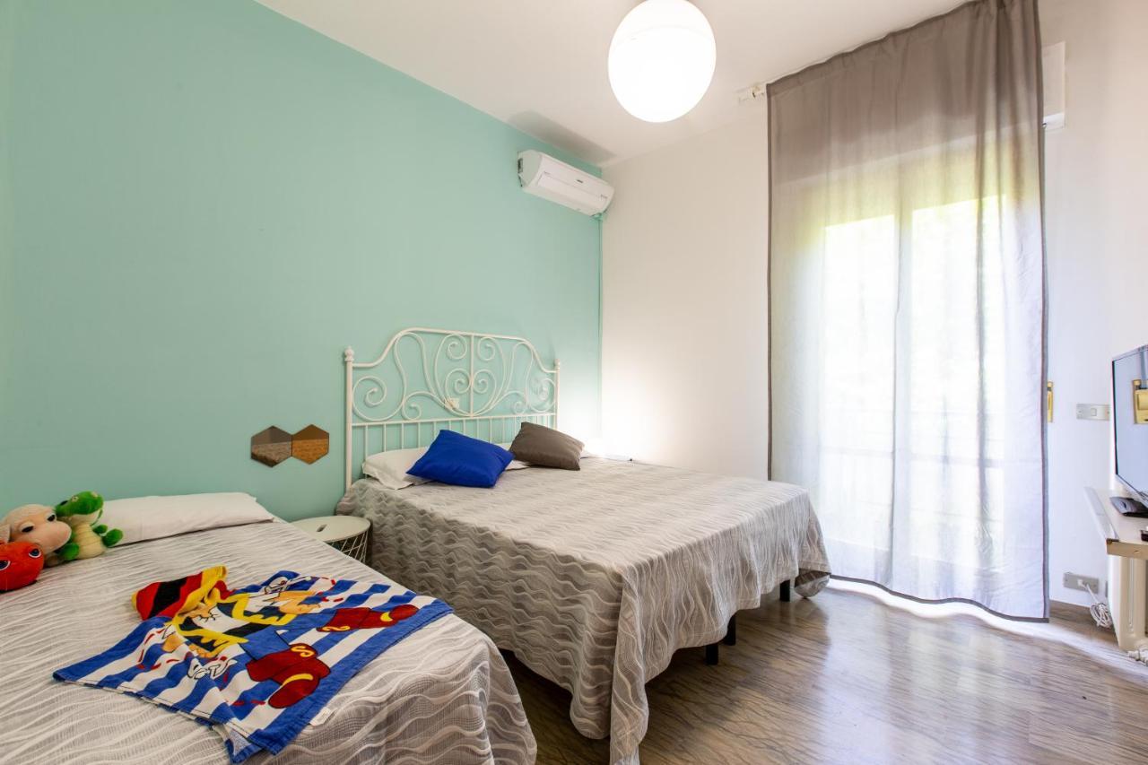 Battigia Rimini - Appartamenti Vacanze Экстерьер фото
