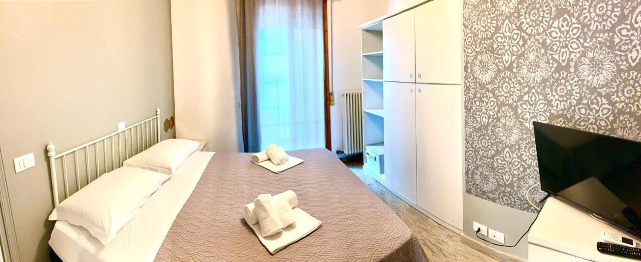 Battigia Rimini - Appartamenti Vacanze Экстерьер фото